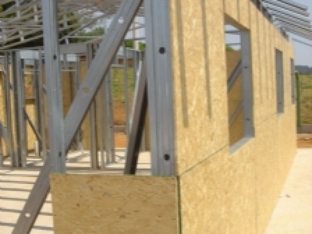 Reforço em Paredes de Drywall Reforço em Paredes de Drywall