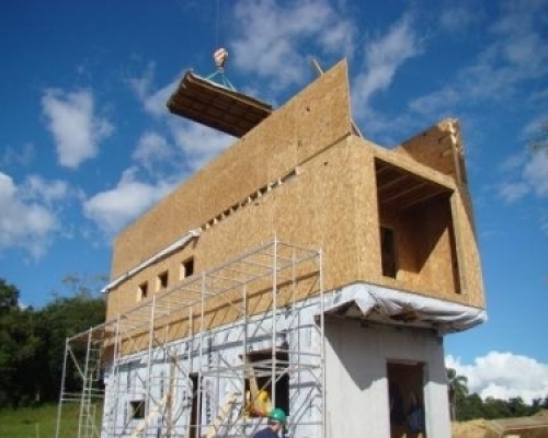 Reforço em Paredes de Drywall Reforço em Paredes de Drywall